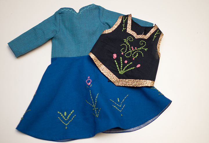 Anna Inspired Doll Dress || FREE Pattern || Shwin&Shwin