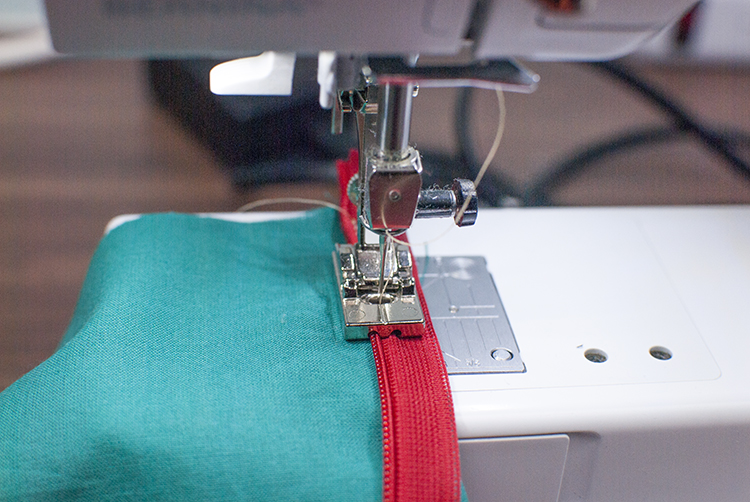 How to sew a zipper || All about zippers || Shwin&Shwin