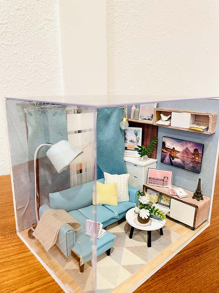 DIY Miniature Dollhouse Kit